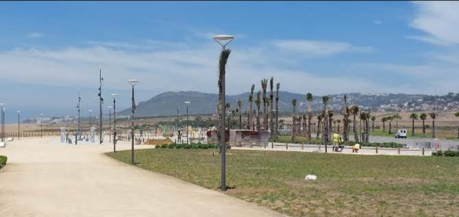 Bel Appartement A 5Min De La Plage Tanger Luaran gambar