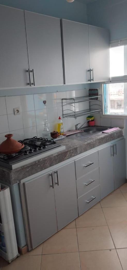Bel Appartement A 5Min De La Plage Tanger Luaran gambar